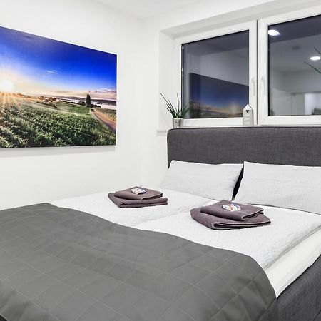 Auszeit Apartment Westend FDH Esterno foto